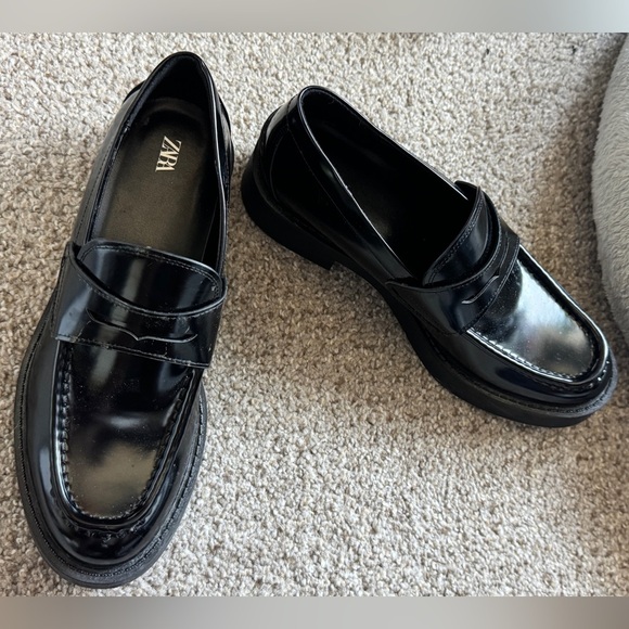 Zara  Black Loafers size 39 - Picture 6 of 11